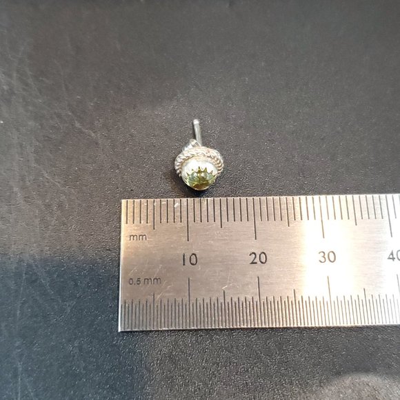 925 Sterling Silver Very Small Uncut Citrine Stud Earrings - Picture 5 of 6